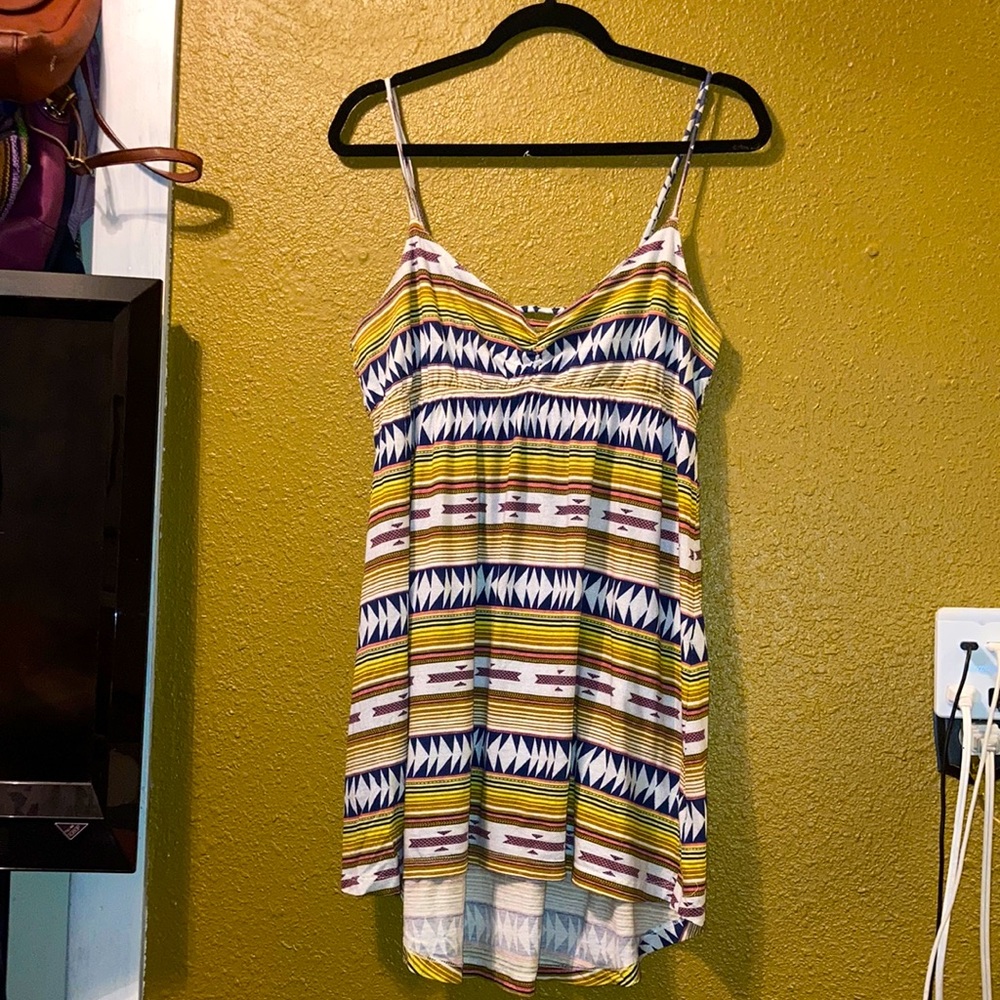 Women’s RVCA high low dress.